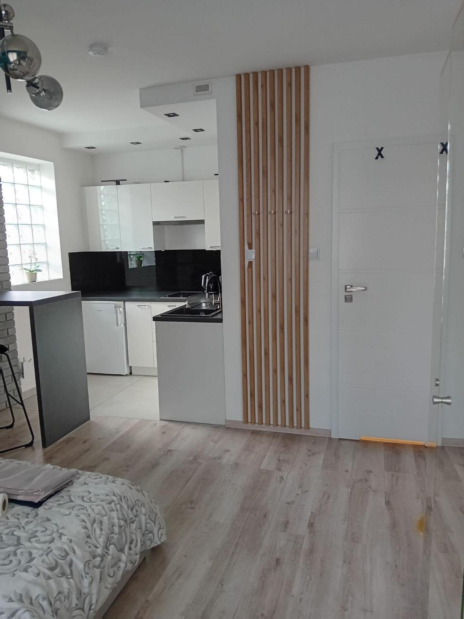 Apartament Z Lozem Malzenskim - Bezplatny Parking พอซนาน ภายนอก รูปภาพ
